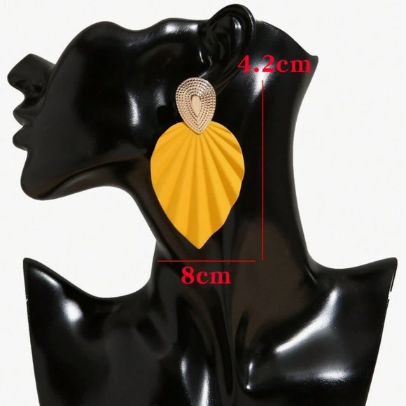 Large Statement Enamel Post Earrings, NWT - Picture 3 of 11